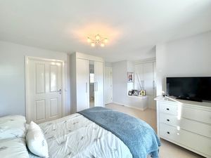 Photo 21- click for photo gallery